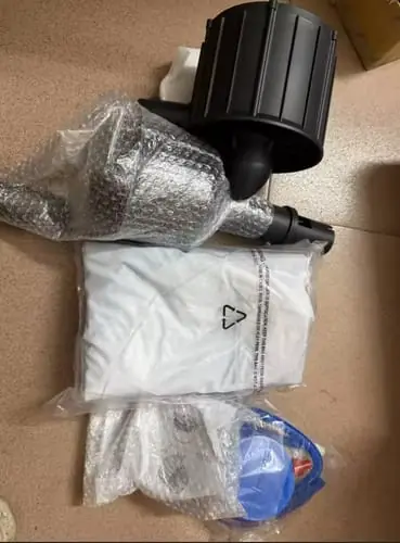 In-box accessories: electric pump, repair kit and valve adapters