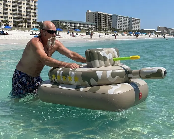 Camo Tank Cannon Float thumbnail 3